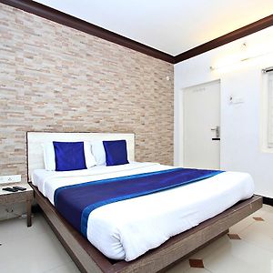 Hotel Pratham International